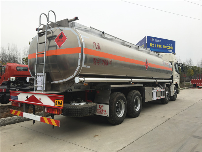 Foton 8x4 30000L Aluminum Alloy Oil Tank Truck