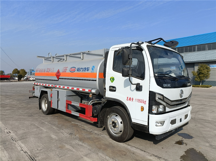 Dongfeng DLK 4x2 8500L Mobile Fuel Tanker Truck