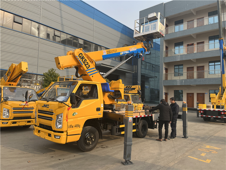 JMC 4x2 21M Telescopic Boom Aerial Work Platform Truck