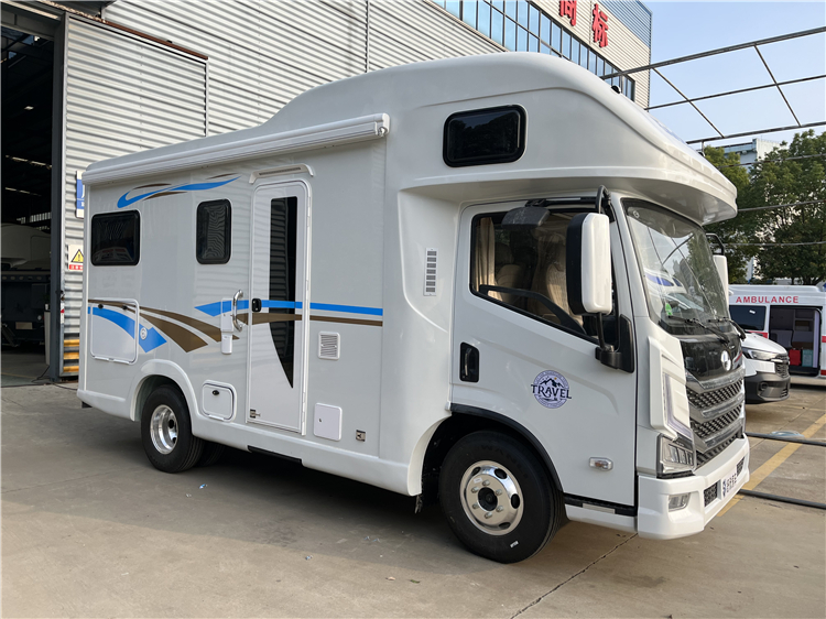 YUEJIN H500 4x2 RV Caravan Motorhome