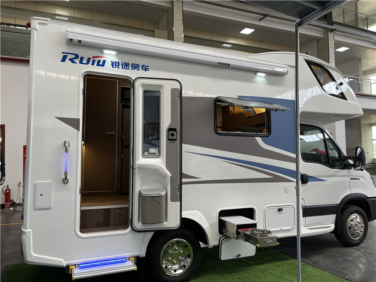 IVECO DAILY 4x2 RV Camper Van With Rear Entry