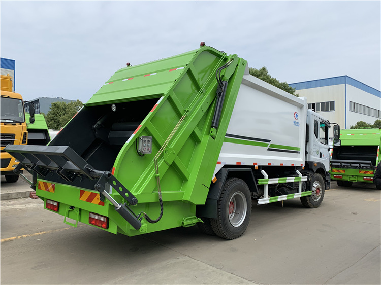 Dongfeng D9 4x2 10m3 Compactor Garbage Truck