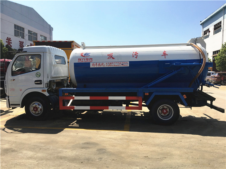 Dongfeng 4x2 6000L Vacuum Sewage Suction Truck