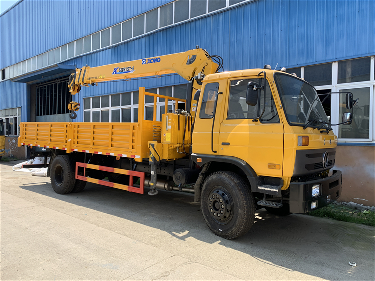 Dongfeng 153 RHD 4x2 Truck Mounted Crane