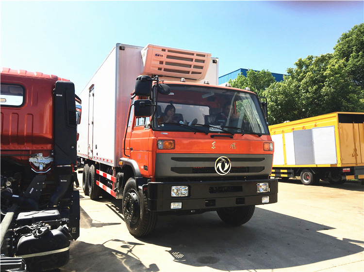 Dongfeng 6x4 20T Refrigerated Van Truck