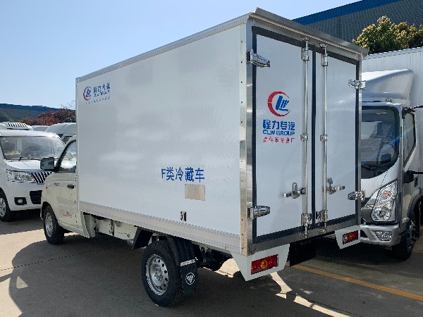 FOTON 4x2 1.5T Mini Refrigerated Van Truck