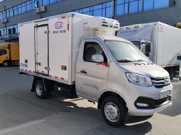 ChangAn 4x2 2T Mini Refrigerated Truck