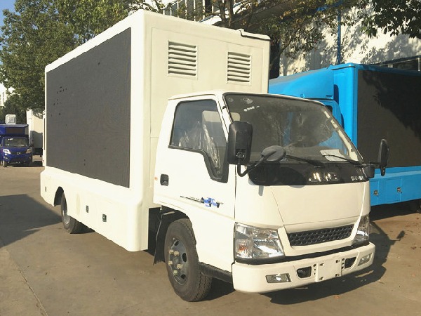 JMC 4x2 Mobile Led Billboard Advertising Truck