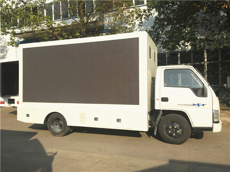 JMC 4x2 Mobile Led Billboard Advertising Truck