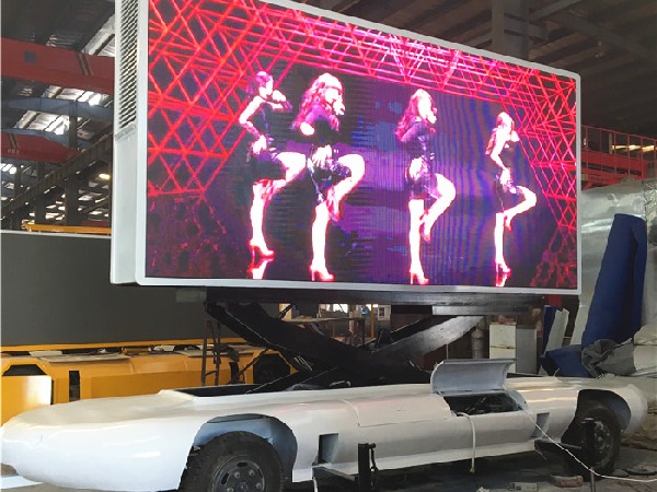 2 Axles P6 Mobile LED Advertising Trailer