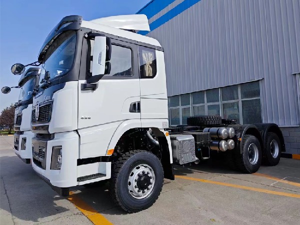 SHACMAN X3000 6x4 Tractor Truck 430HP