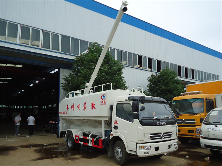 DONGFENG DLK 4x2 12m3 Bulk Feed Truck