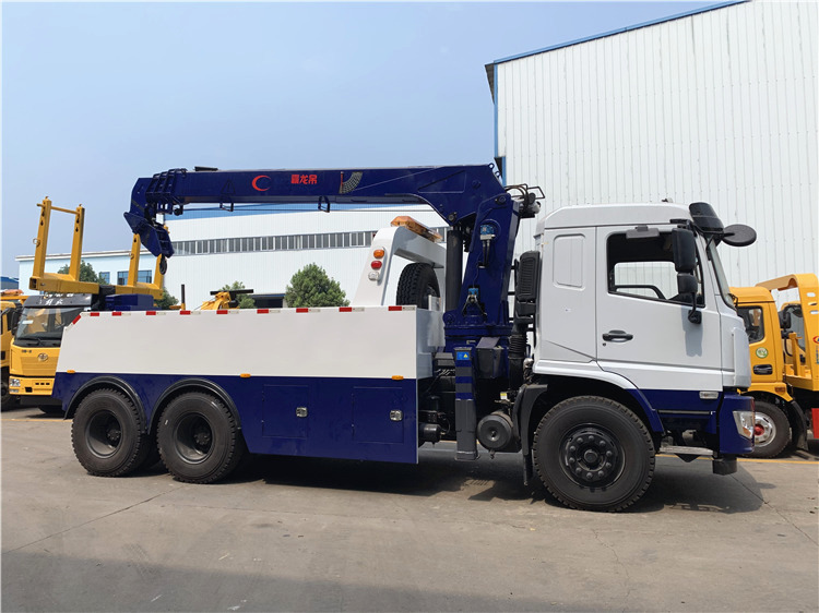 Dongfeng 6x4 20T Wrecker Truck With Crane