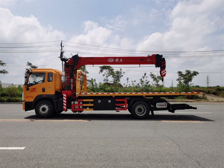 HOWO G5X 4x2 Rollback Tow Truck Mounted Crane