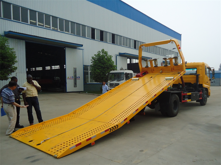 Dongfeng KR 4x2 8T Flatbed Wrecker Truck