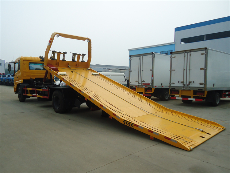 Dongfeng KR 4x2 8T Flatbed Wrecker Truck