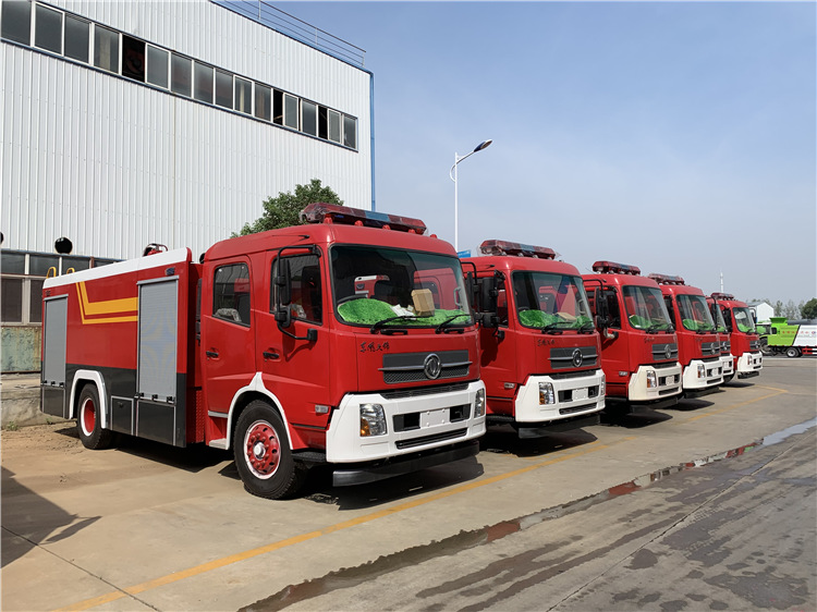 Dongfeng Tianjin 4x2 6000L Fire Fighting Truck